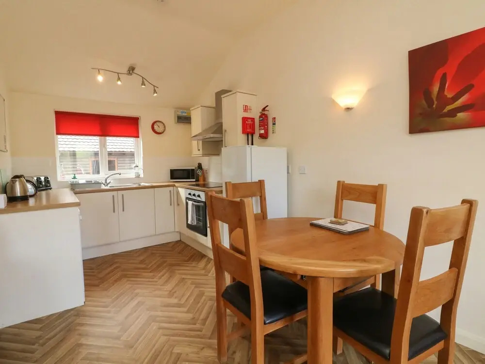 3 Manleigh Park