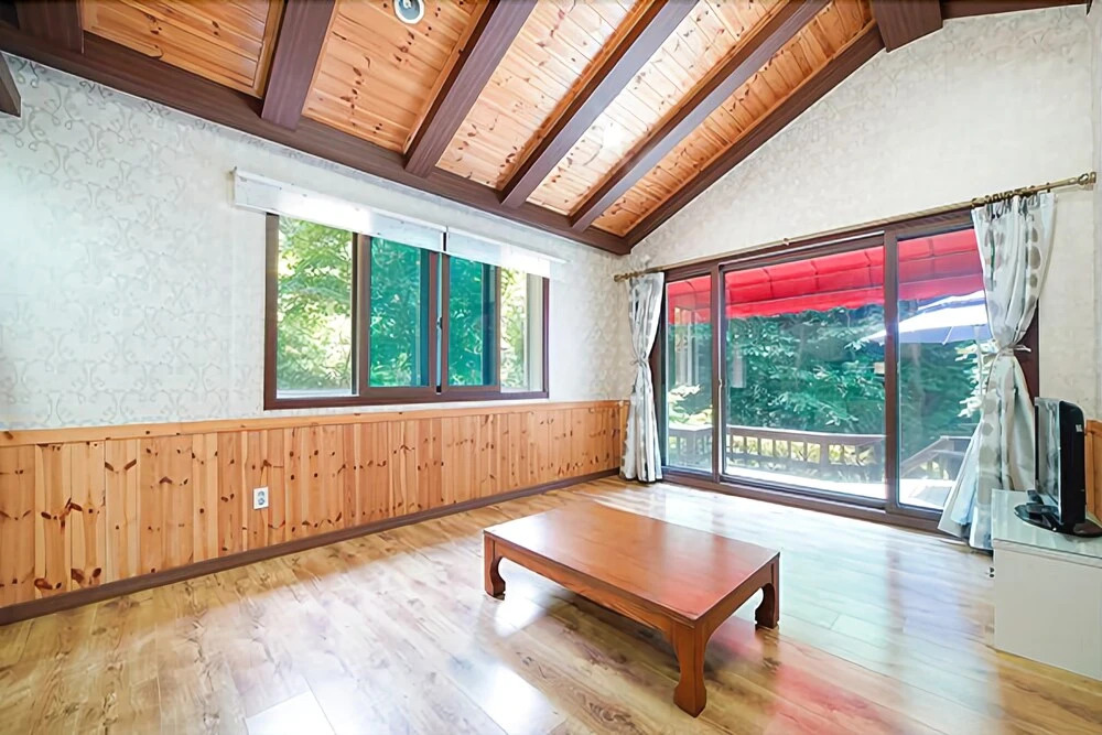 Yangpyeong Jongjagol Hill Fragrance Pension