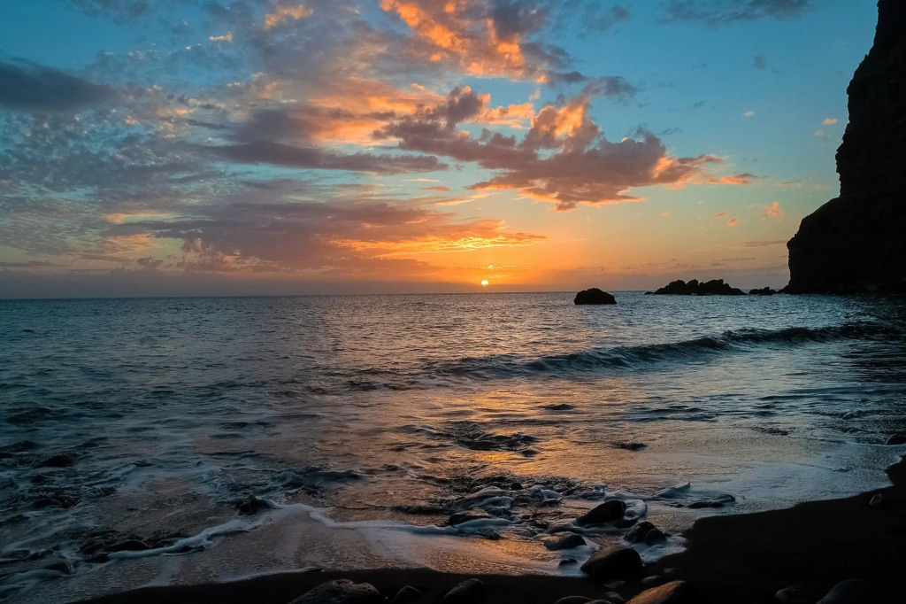 Madalena Sunset by Homie