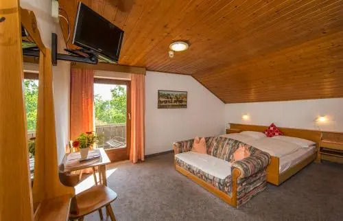 Adlhof Apartments