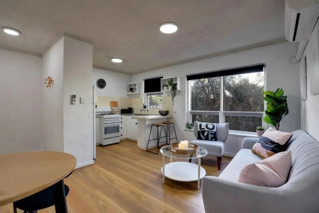 Bayswaterfront Apartments