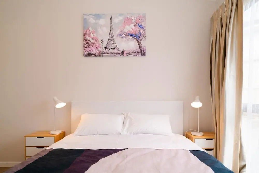 Takapuna Central Spacious & New Home 3