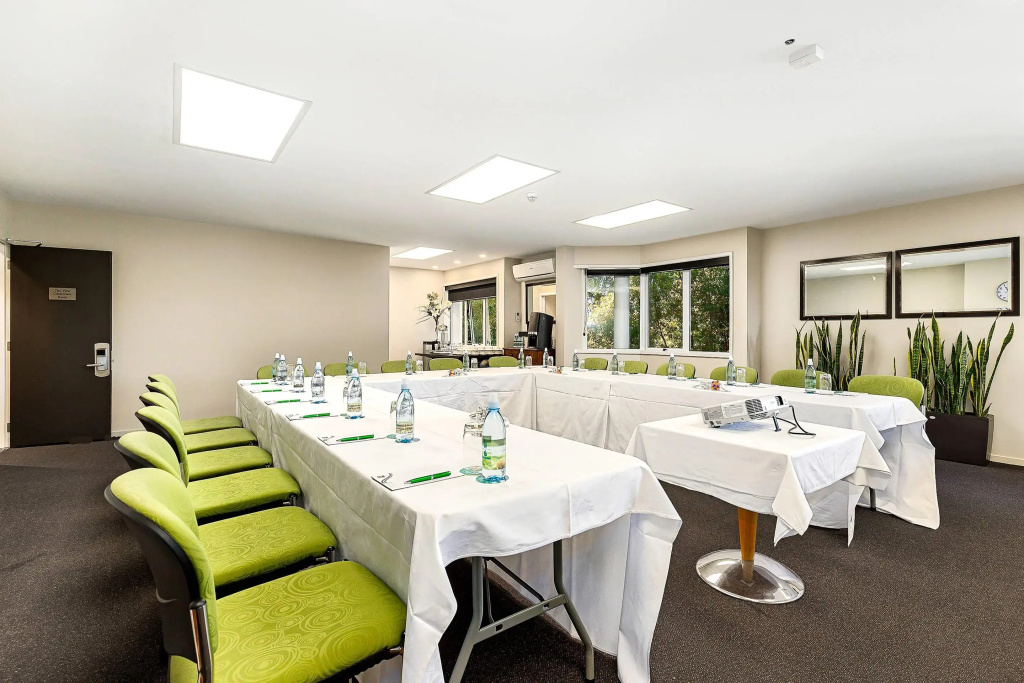 Hotel Elms Christchurch, an Ascend Collection Hotel