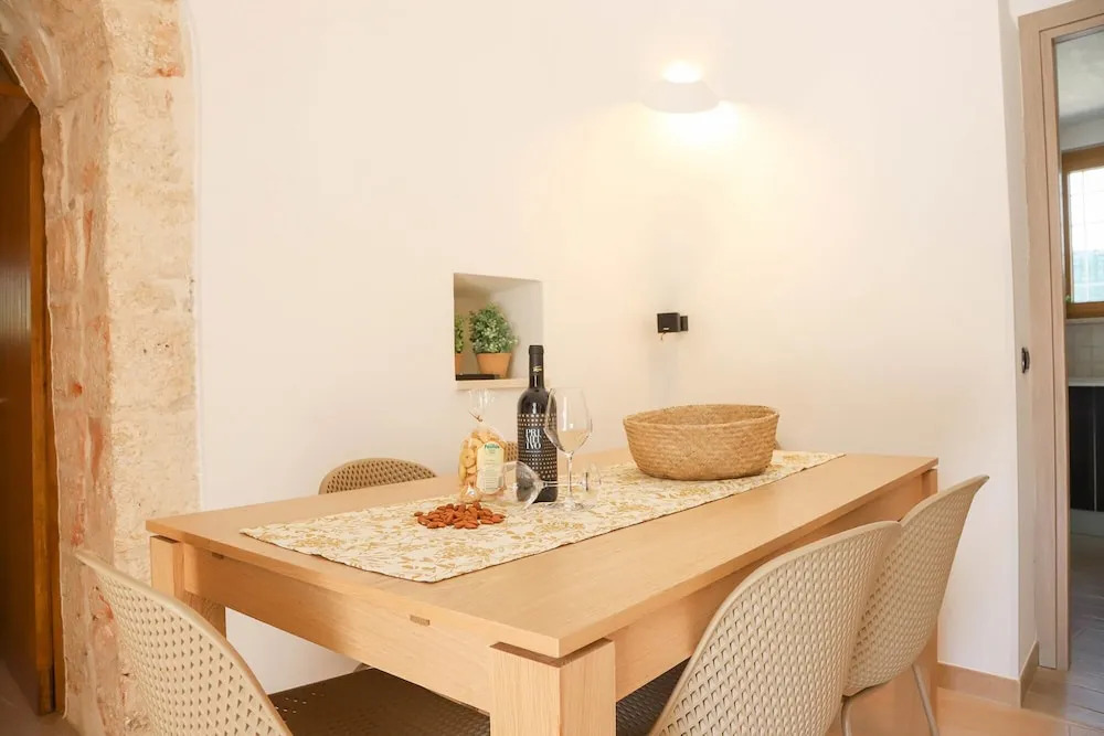 TD Trulli Bruco Large Pool for Family Fun