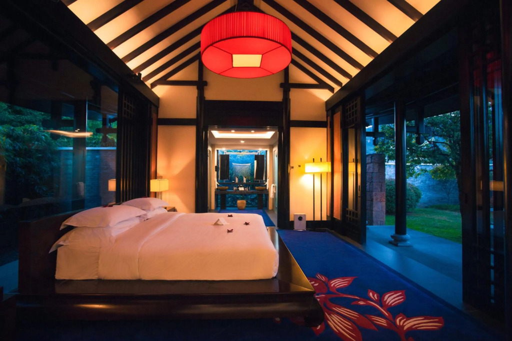 Banyan Tree Lijiang