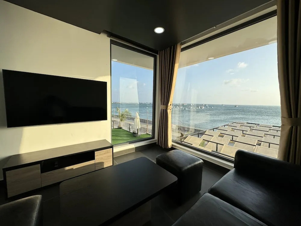Queen Sea Resort - Đảo Phú Quý