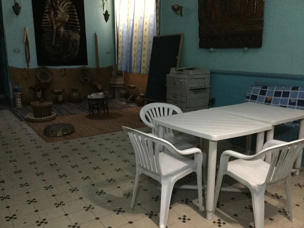 Hostel Luna
