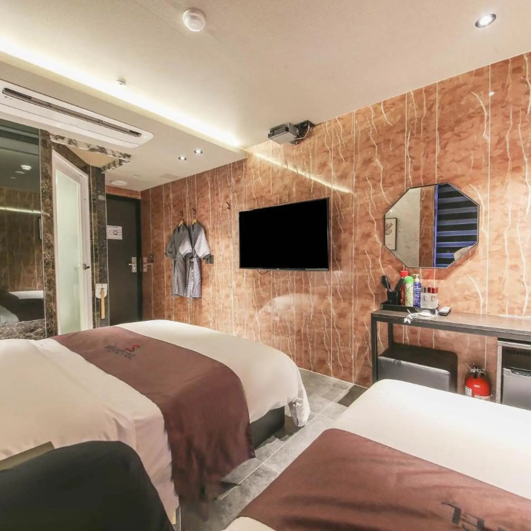 MG Hotel Jonggak