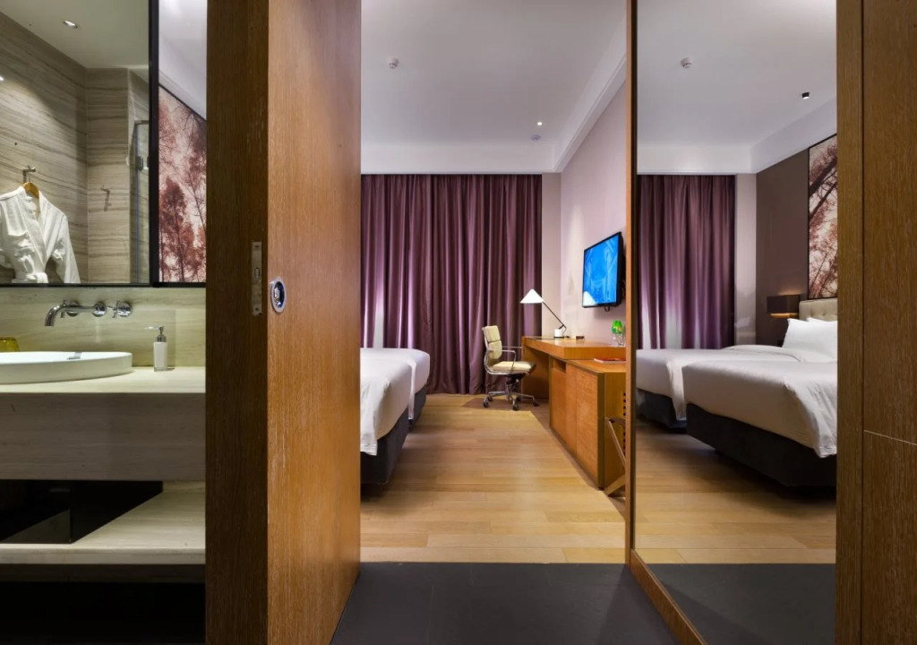 Silverworld Hotel