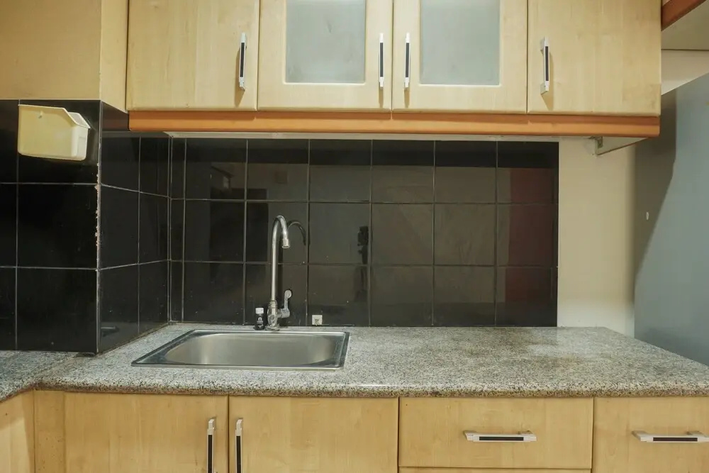 Homey and Modern with City View 2BR Poins Square Apartment