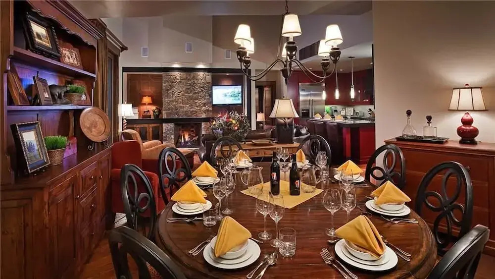 Diamond Peak Penthouse 616 4 BedroomCondo By Moving Mountains