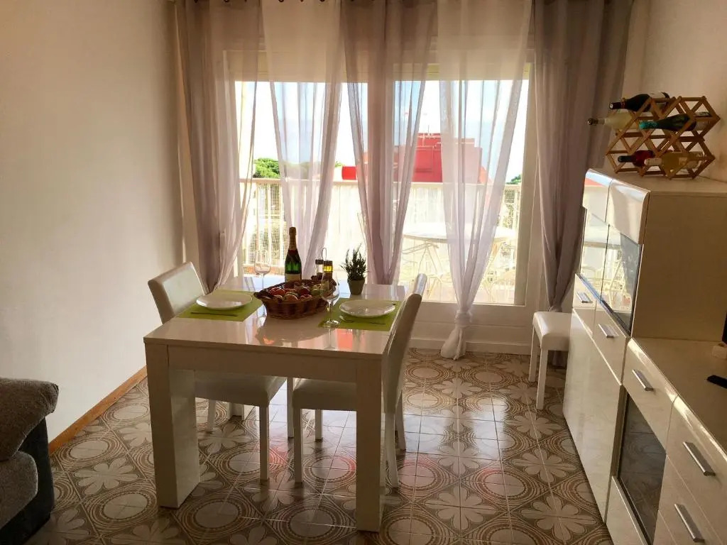 Sunshine apartment with great sea view and terrace in Malgrat de Mar