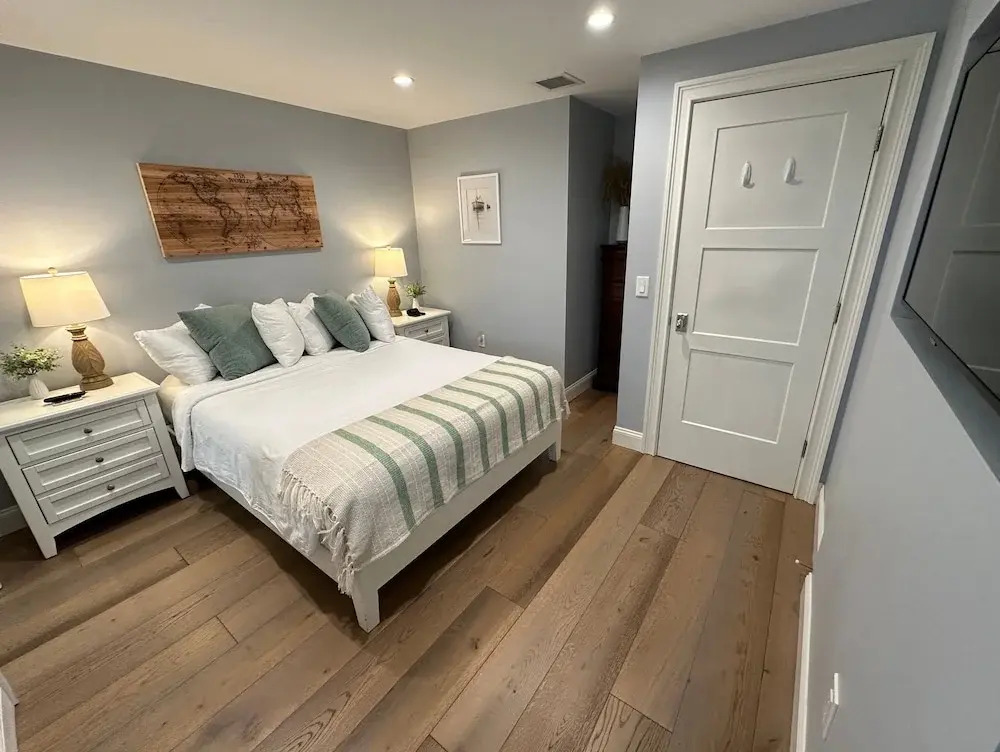 Beautifully Renovated 2 Bed 2 Bath Private Home