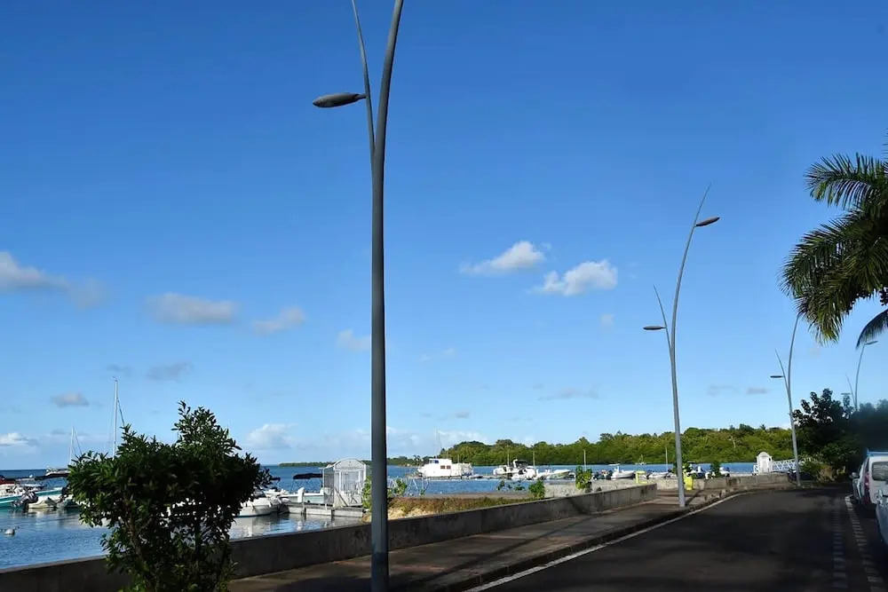 Studio in Baie Mahault, With Wonderful City View, Balcony and Wifi