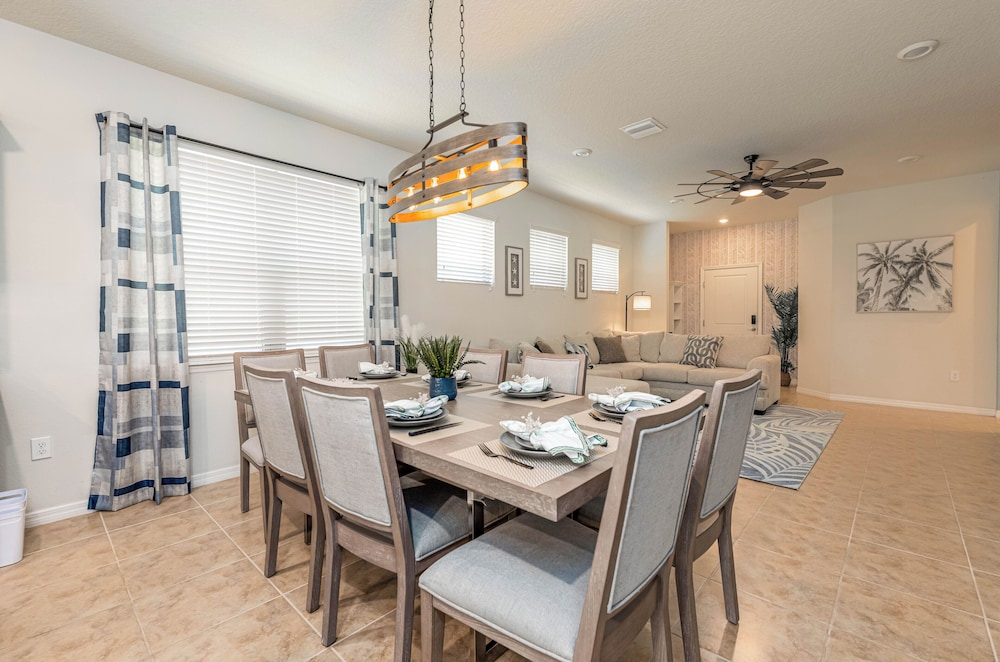 Flash 20 Off Luxury Single Family w Pvt Pool