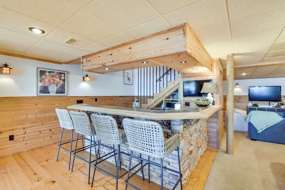 Beautiful Lake Keowee Home w/ Boat Dock & Fire Pit