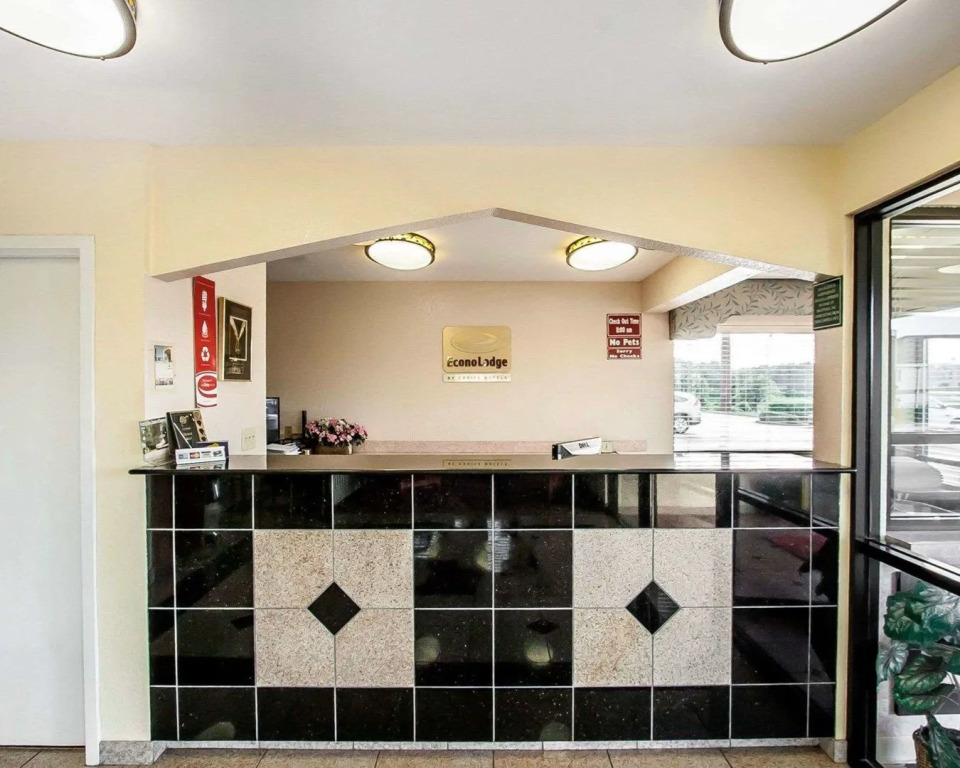 Motel 6 Prattville AL