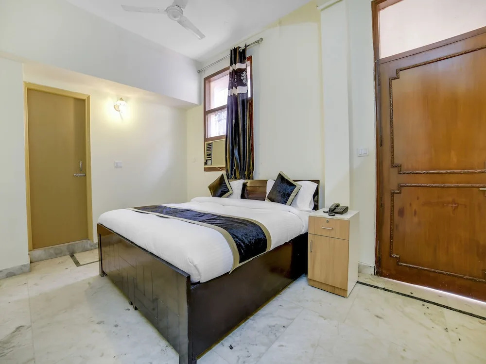 Oyo 14730 Shiv Shakti Residency