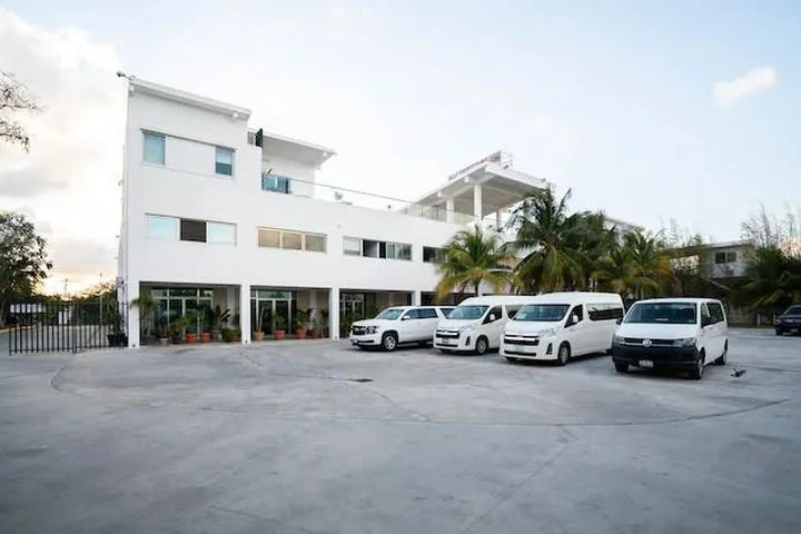 Capital O Cancun International Airport 24 7