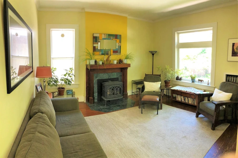 Completely Updated Victorian-style Home Near Downtown