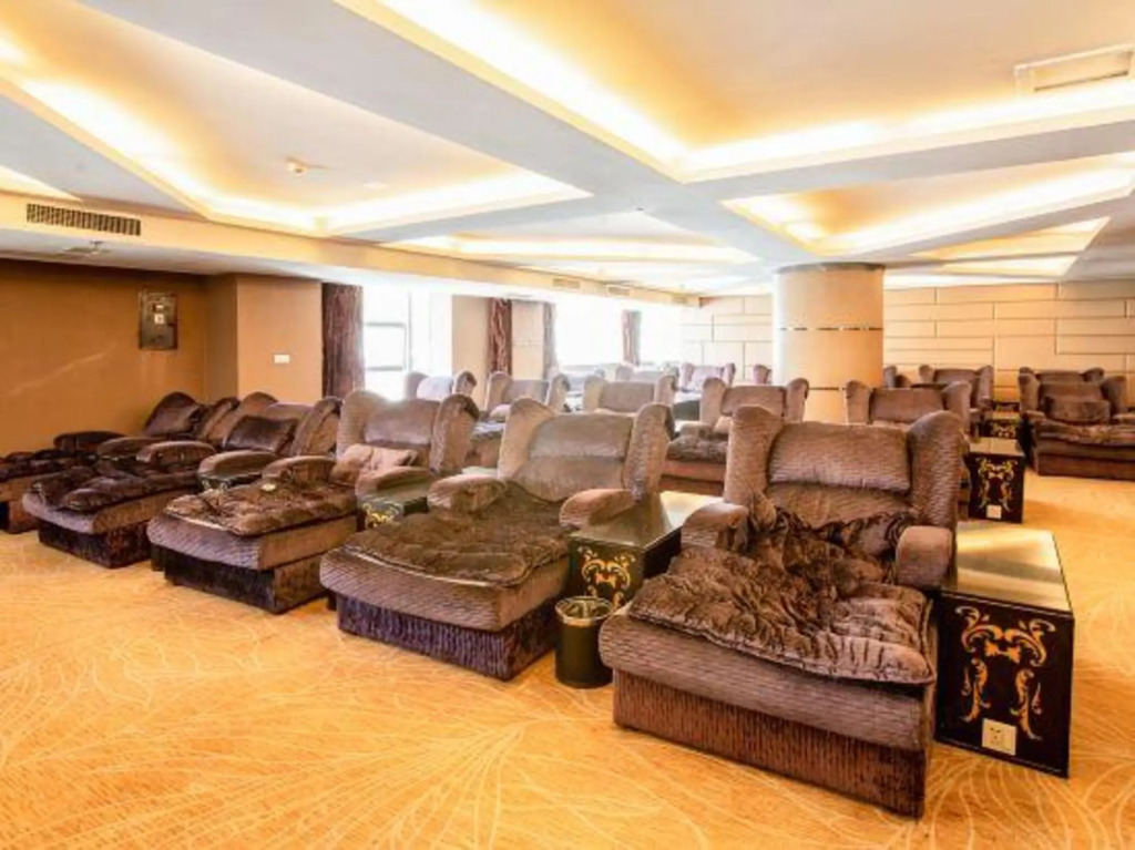 Sunshine Hotel