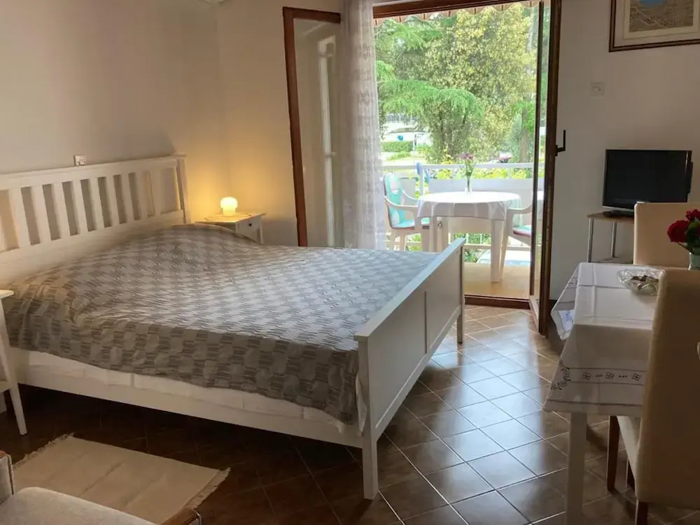 Ija- Studio BY THE Beach KRK