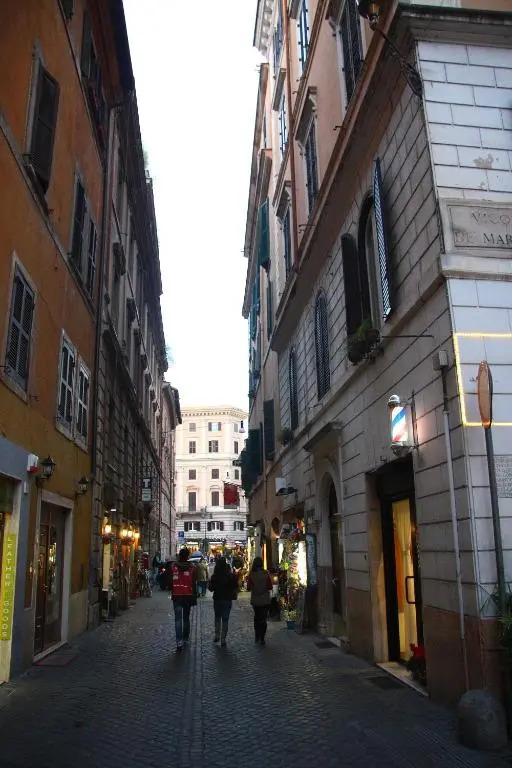 EVE Guest House at Trevi Fountain