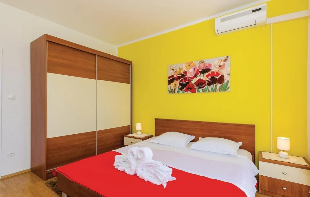 Beautiful Home in Zaton Mali With Wifi and 3 Bedrooms