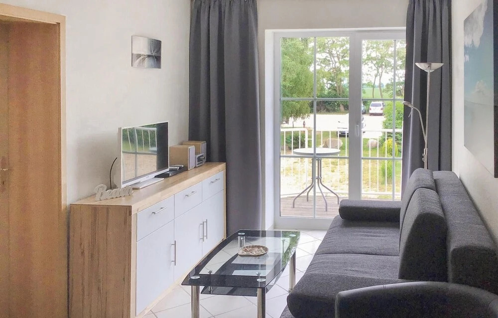 Amazing Apartment in Insel Poel/gollwitz With 2 Bedrooms