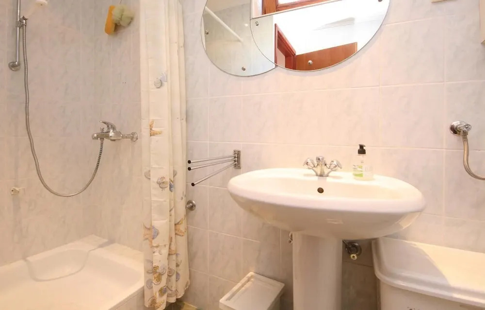 Beautiful Home in Sibenik With Wifi and 2 Bedrooms