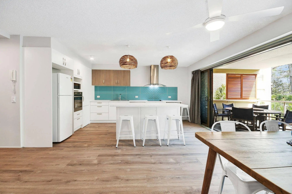 Lahaina Apartments