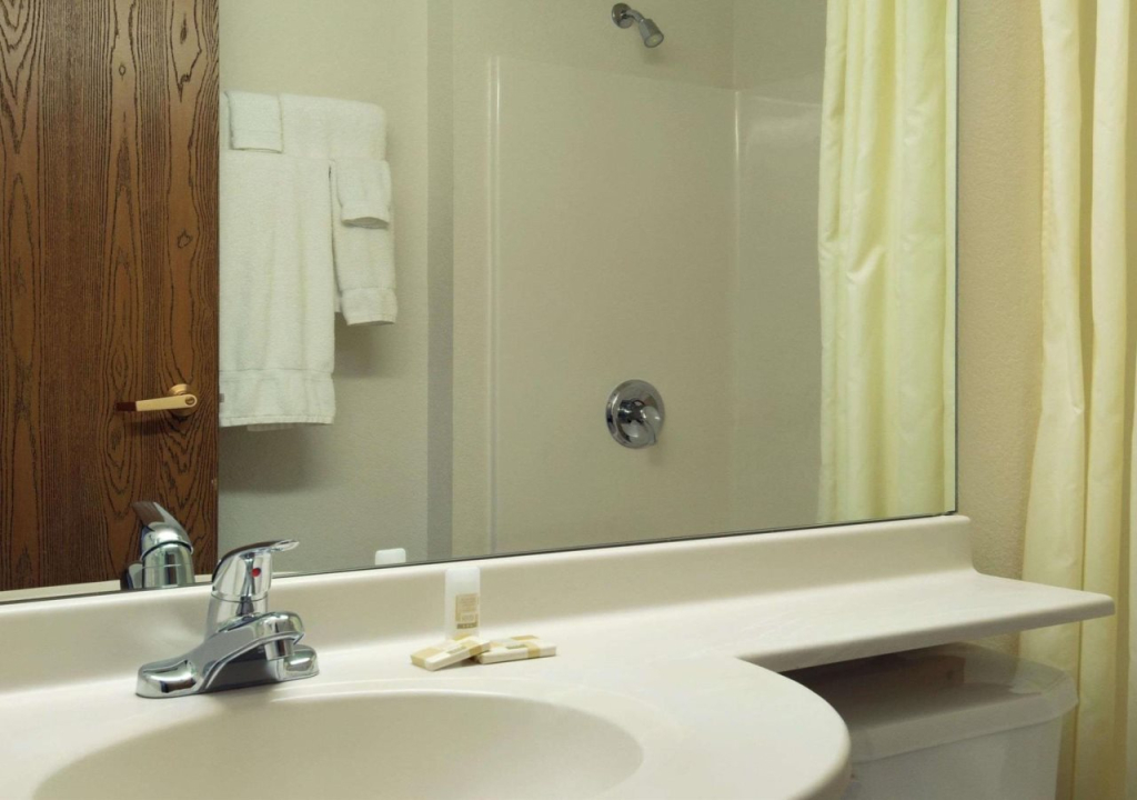 Quality Inn Owatonna near Medical Center