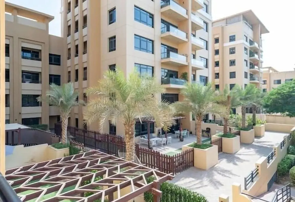 Vogue | The Greens near Emirates Mall | Ski Dubai