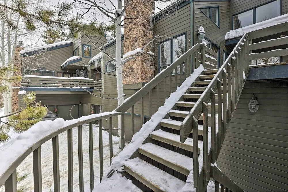Avon Duplex w/ Hot Tub: Near Vail Hiking & Golf!