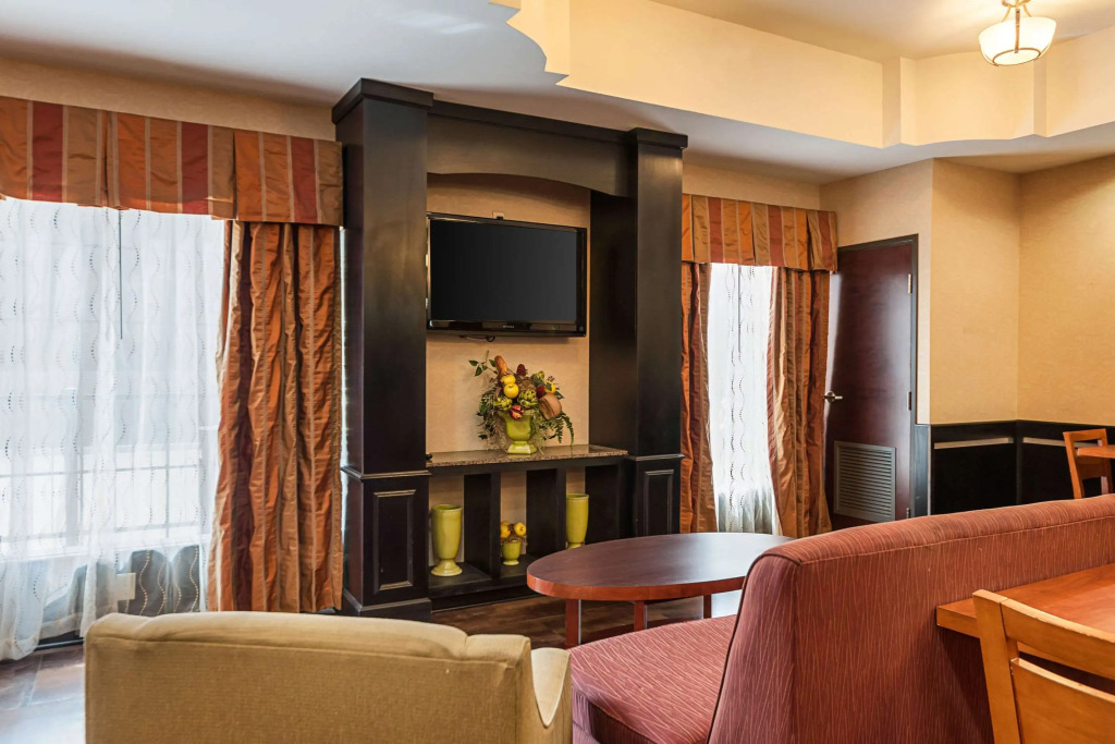 Comfort Suites Sulphur-Lake Charles