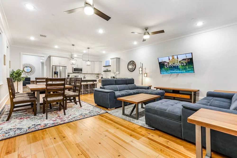 5BR with Pool - Great for Families - Near Everything