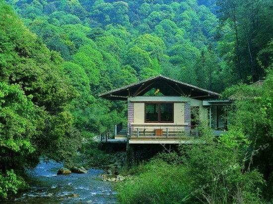 Crosswaters Ecolodge & Spa