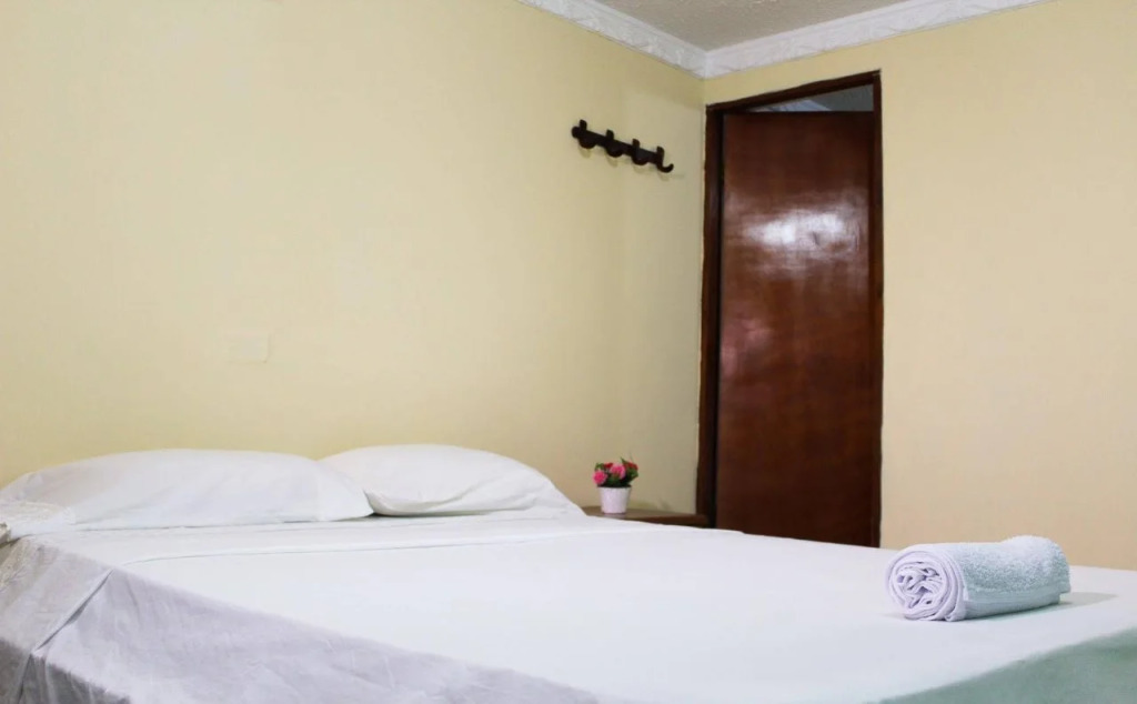 Hospedaje Casa Rosada