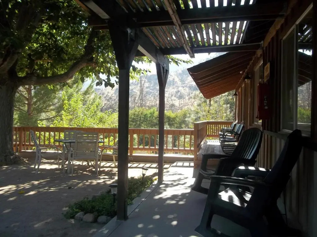 Sequoia Lodge