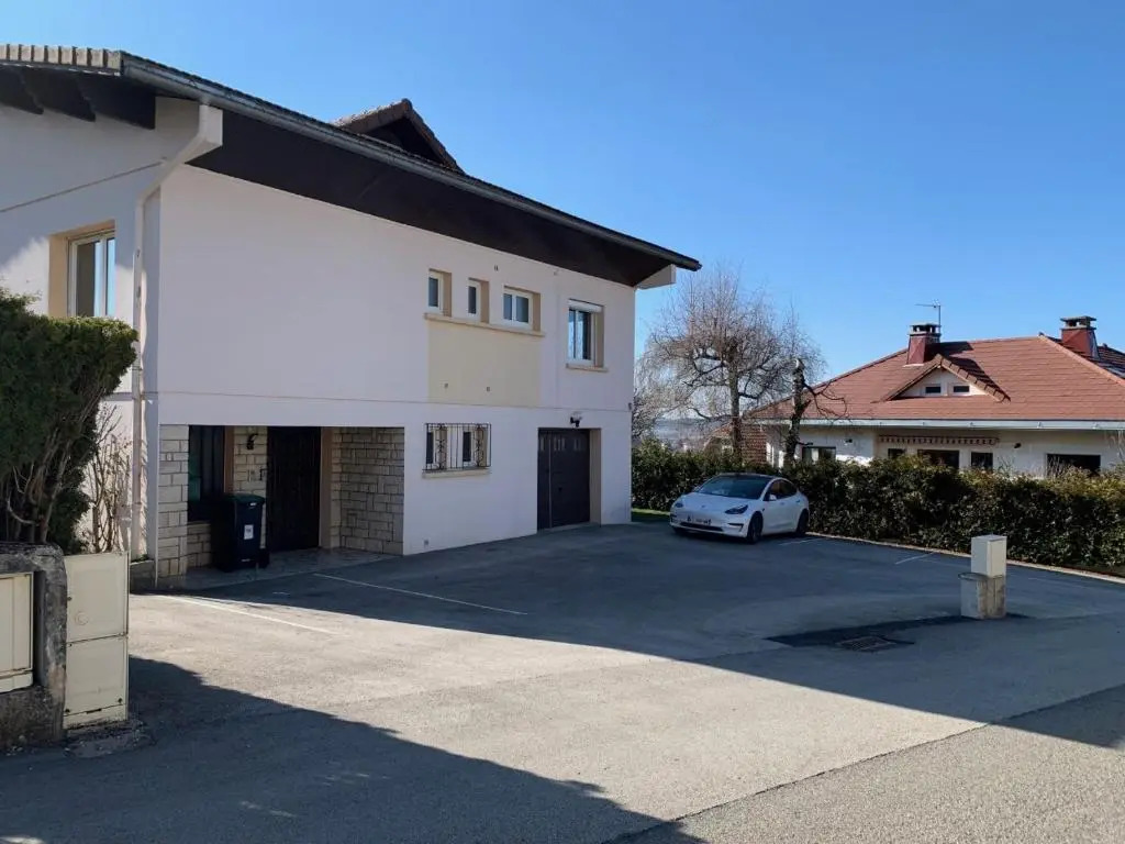 2 - Le Studio Pontissalien - Parking privatif