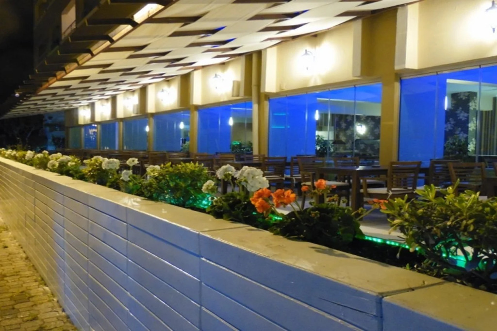 Mert Seaside Hotel