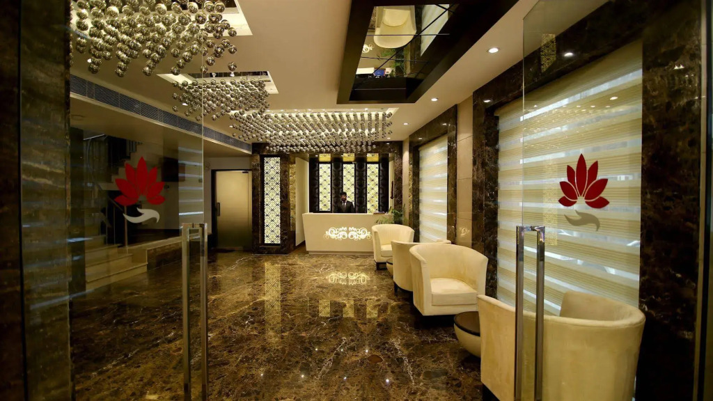 Hotel The Prime Balaji Deluxe, City Centre, With Free Airport Pickup