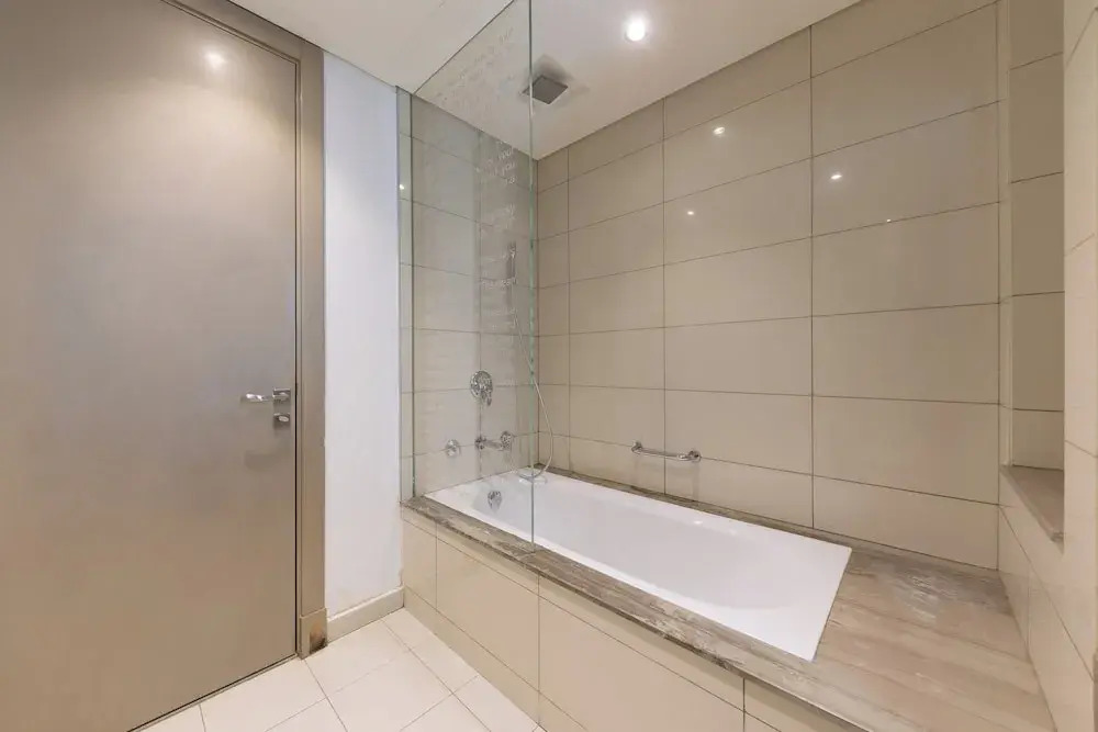 Cozy 1BR with balcony Damac Towers