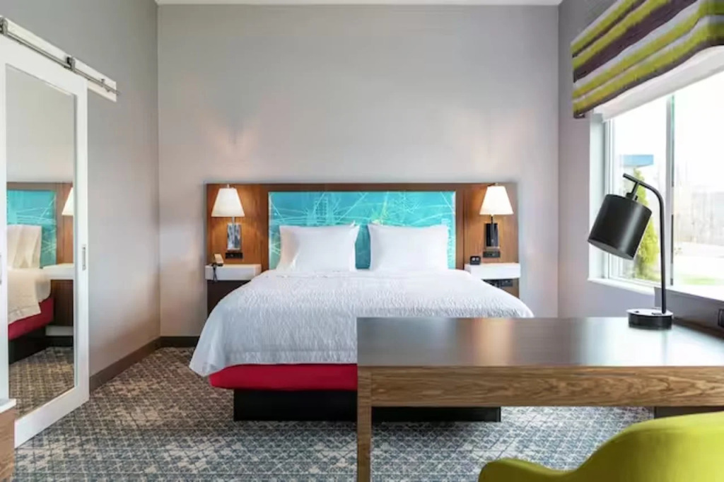Hampton Inn & Suites Manistee Waterfront