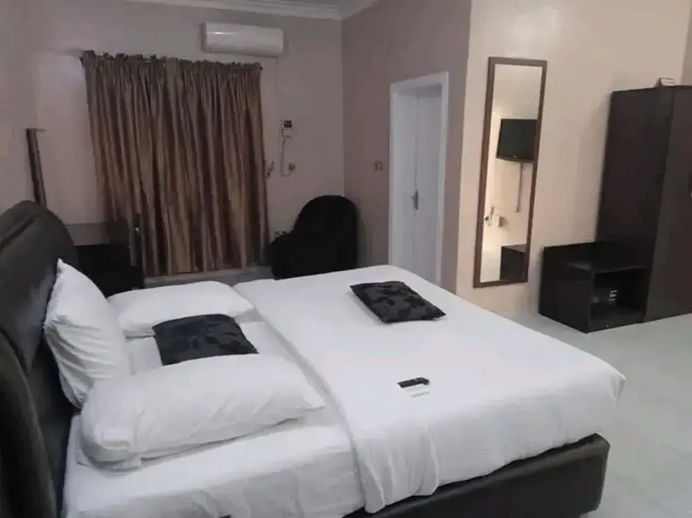 GoldRush Suites