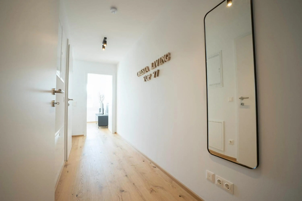 2-story penthouse with designer renovation for 2 people. A 15-minute walk to the city center