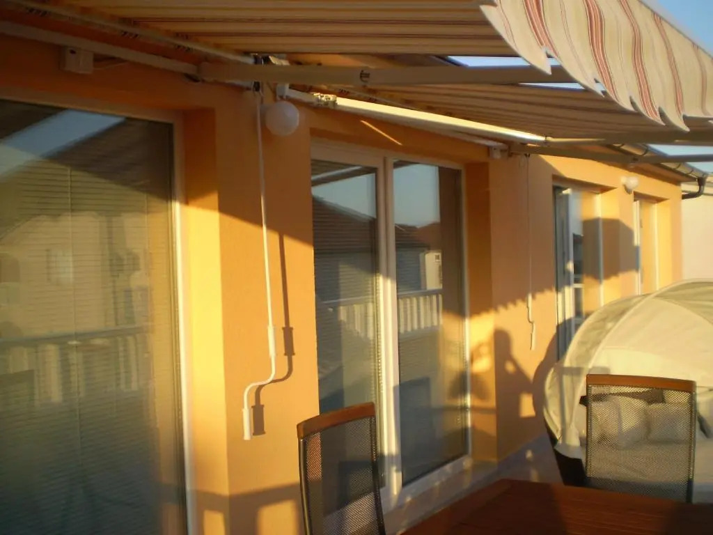 Apartments Tare, Electric Car Refill