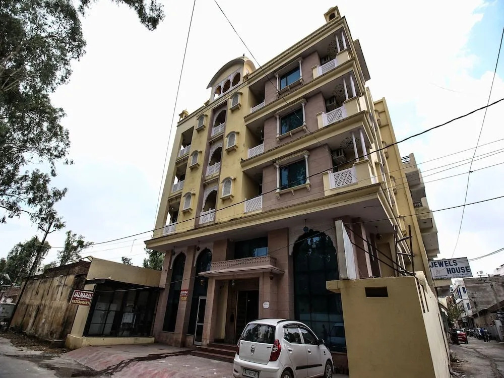 OYO 15896 Hotel Jal Mahal Haveli
