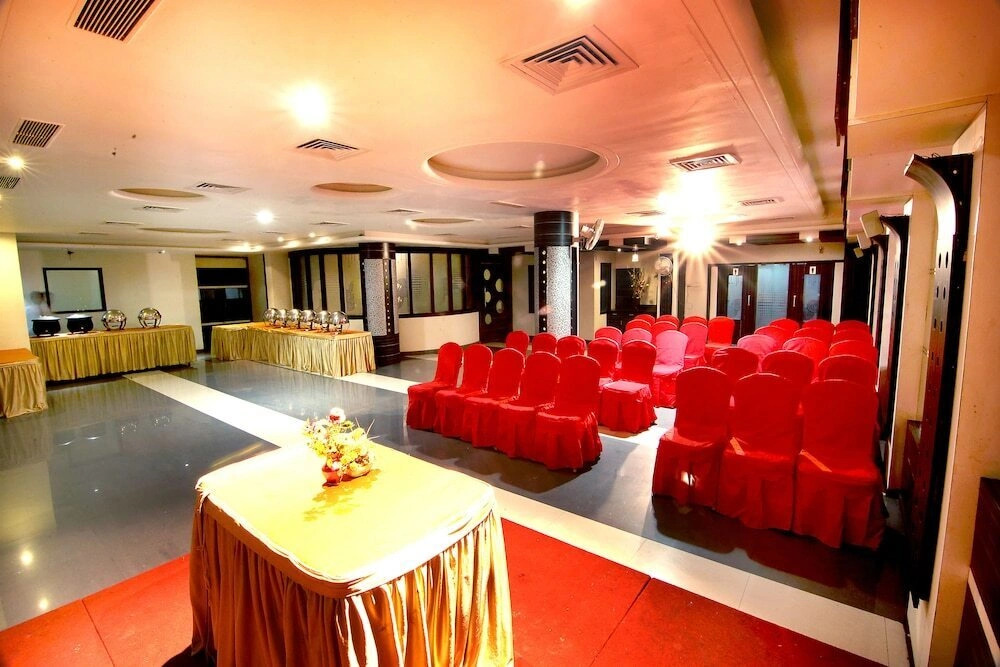 OYO 2811 Hotel Meera