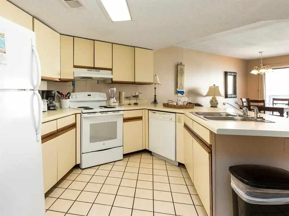 Regatta C 202C by Meyer Vacation Rentals